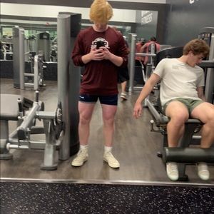 Meet your Posher, Sam